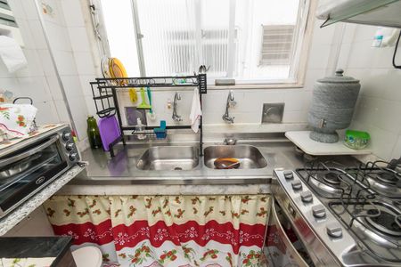 Apartamento à venda com 56m², 2 quartos e 1 vaga Apartamento à venda com 56m², 2 quartos e 1 vagaCozinha