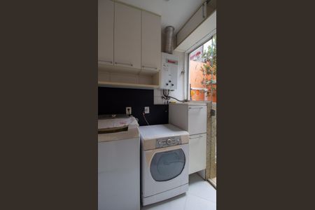 Casa à venda com 251m², 5 quartos e 4 vagasÁrea de Serviço