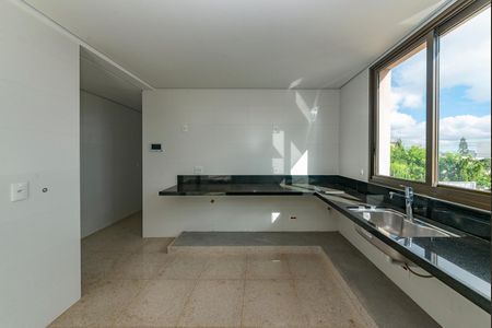 Apartamento à venda com 168m², 4 quartos e 3 vagasCozinha