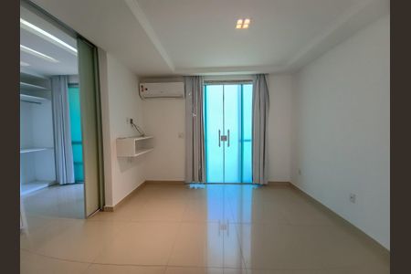 Casa de condomínio à venda com 290m², 5 quartos e 1 vagaSuíte 2