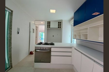 Casa de condomínio à venda com 290m², 5 quartos e 1 vagaCozinha