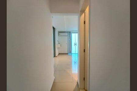 Casa de condomínio à venda com 290m², 5 quartos e 1 vagaSuíte 2