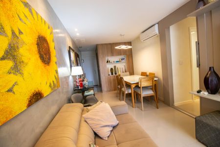 Apartamento à venda com 87m², 3 quartos e 2 vagas Apartamento à venda com 87m², 3 quartos e 2 vagasSala