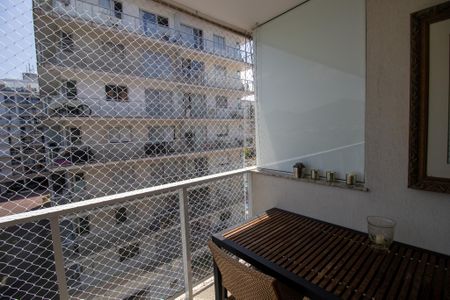 Apartamento à venda com 87m², 3 quartos e 2 vagas Apartamento à venda com 87m², 3 quartos e 2 vagasVaranda - Sala