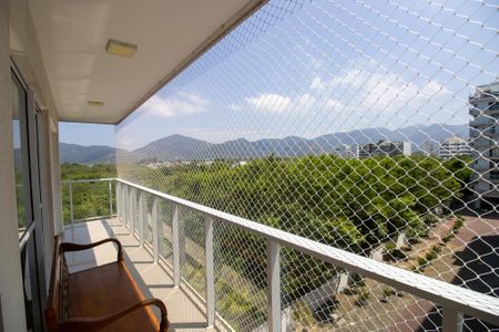 Apartamento à venda com 87m², 3 quartos e 2 vagas Apartamento à venda com 87m², 3 quartos e 2 vagasVaranda - Sala