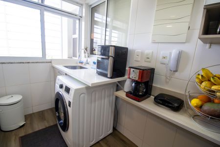 Apartamento à venda com 87m², 3 quartos e 2 vagas Apartamento à venda com 87m², 3 quartos e 2 vagasÁrea de Serviço