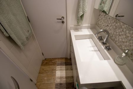 Apartamento à venda com 87m², 3 quartos e 2 vagas Apartamento à venda com 87m², 3 quartos e 2 vagasBanheiro