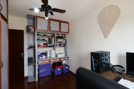 Apartamento à venda com 127m², 3 quartos e 3 vagasQuarto 2