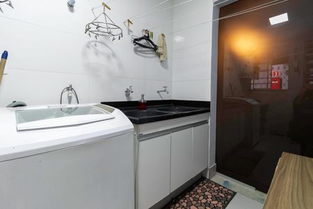 Apartamento à venda com 126m², 3 quartos e 1 vagaÁrea de serviço