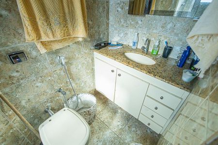 Apartamento para alugar com 197m², 3 quartos e 2 vagas Apartamento para alugar com 197m², 3 quartos e 2 vagassuite