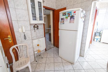 Apartamento para alugar com 197m², 3 quartos e 2 vagas Apartamento para alugar com 197m², 3 quartos e 2 vagascozinha