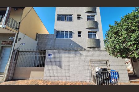 Apartamento para alugar com 197m², 3 quartos e 2 vagas Apartamento para alugar com 197m², 3 quartos e 2 vagasplaquinha / fachada