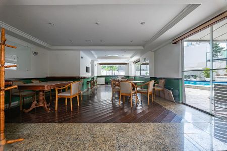 Apartamento à venda com 145m², 3 quartos e 2 vagasSalão de Festas