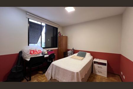 Apartamento à venda com 220m², 3 quartos e 4 vagas Apartamento à venda com 220m², 3 quartos e 4 vagasQuarto 3