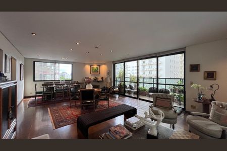 Apartamento à venda com 220m², 3 quartos e 4 vagas Apartamento à venda com 220m², 3 quartos e 4 vagasSala