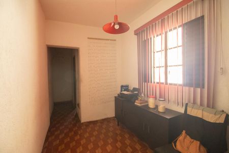 Casa à venda com 345m², 3 quartos e 8 vagasHall