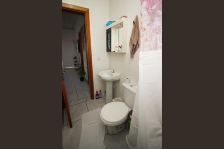 Casa de condomínio à venda com 50m², 2 quartos e 1 vagaBanheiro