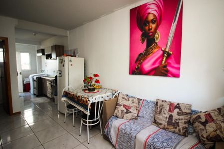 Sala de casa de condomínio à venda com 2 quartos, 50m² em Restinga, Porto Alegre