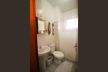 Casa de condomínio à venda com 50m², 2 quartos e 1 vagaBanheiro