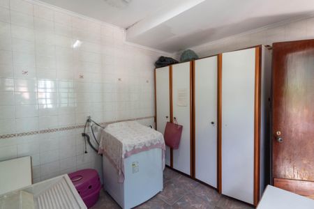 Casa para alugar com 500m², 4 quartos e 4 vagas Casa para alugar com 500m², 4 quartos e 4 vagasLavanderia