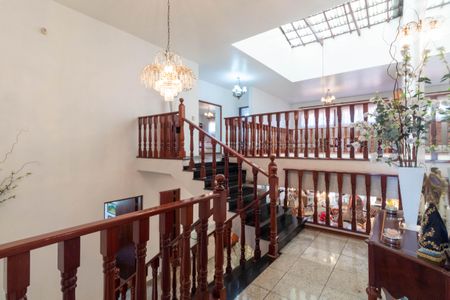 Casa para alugar com 500m², 4 quartos e 4 vagas Casa para alugar com 500m², 4 quartos e 4 vagasCorredor