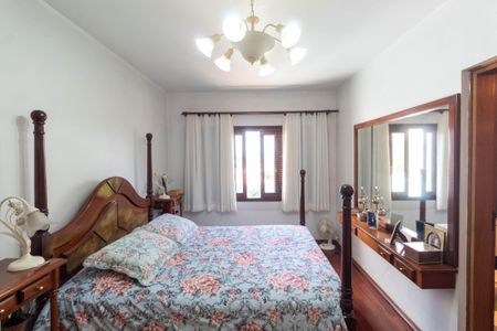 Casa para alugar com 500m², 4 quartos e 4 vagas Casa para alugar com 500m², 4 quartos e 4 vagasQuarto Suíte 1