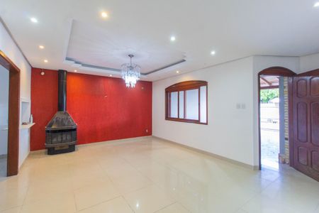 Casa à venda com 170m², 4 quartos e 2 vagasSala