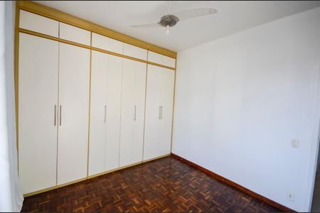 Apartamento à venda com 98m², 4 quartos e 1 vagaQuarto 2