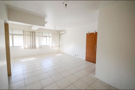 Apartamento à venda com 98m², 4 quartos e 1 vagaSala