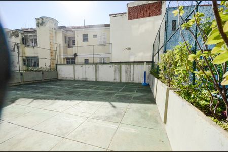 Apartamento à venda com 98m², 4 quartos e 1 vagaÁrea comum - Quadra