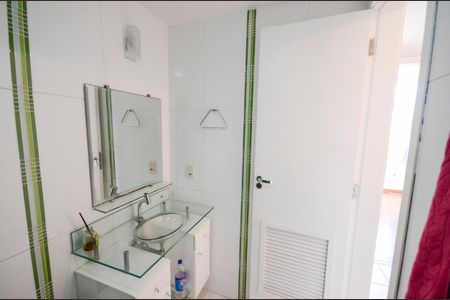 Apartamento à venda com 98m², 4 quartos e 1 vagaBanheiro Social