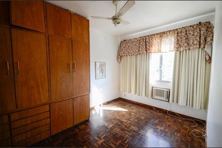 Apartamento à venda com 98m², 4 quartos e 1 vagaSuíte