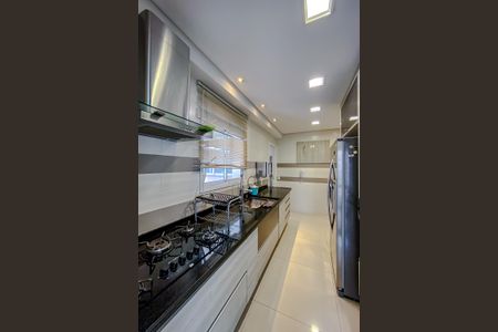 Apartamento à venda com 122m², 2 quartos e 2 vagasCozinha