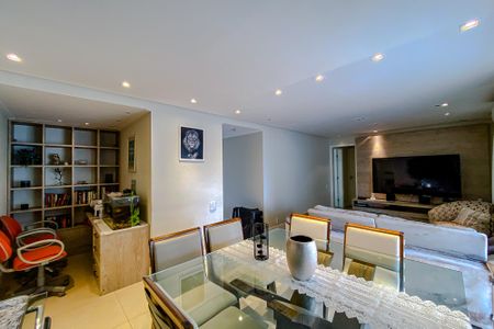 Apartamento à venda com 122m², 2 quartos e 2 vagasSala