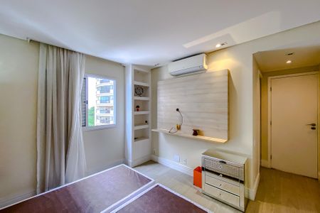 Apartamento à venda com 122m², 2 quartos e 2 vagasQuarto 2 - Suíte