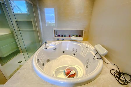 Apartamento à venda com 122m², 2 quartos e 2 vagasBanheiro da Suíte