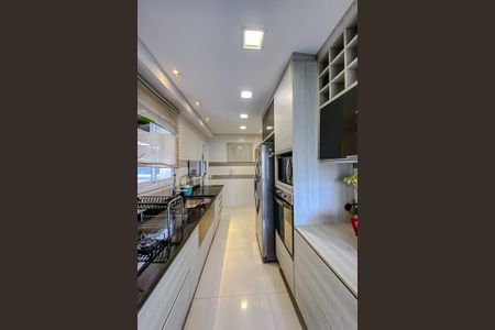 Apartamento à venda com 122m², 2 quartos e 2 vagasCozinha