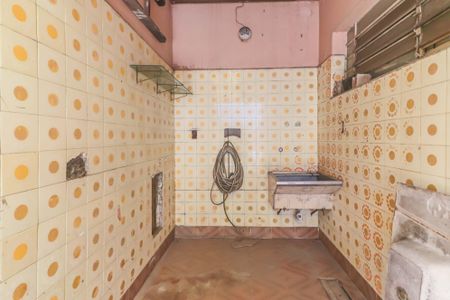 Casa à venda com 350m², 4 quartos e 5 vagasLavanderia