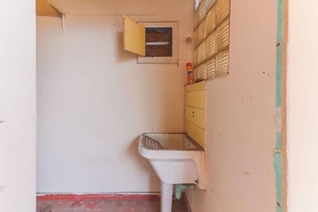 Casa à venda com 350m², 4 quartos e 5 vagasEdicula