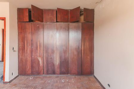 Casa à venda com 350m², 4 quartos e 5 vagasQuarto 4 Suite 