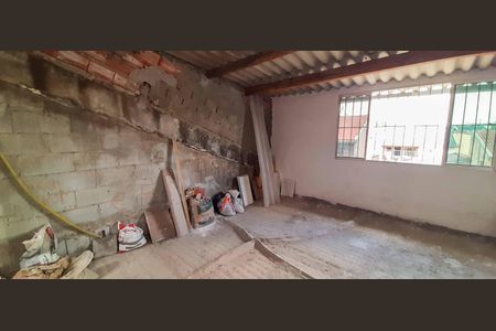 Casa à venda com 177m², 4 quartos e 2 vagasÁrea Externa