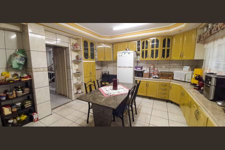 Casa à venda com 177m², 4 quartos e 2 vagasCozinha