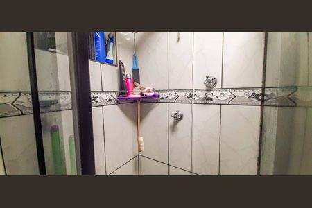 Casa à venda com 177m², 4 quartos e 2 vagasBanheiro