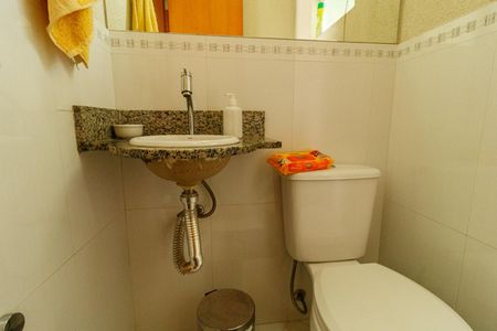 Casa à venda com 130m², 2 quartos e 4 vagas Casa à venda com 130m², 2 quartos e 4 vagasLavabo