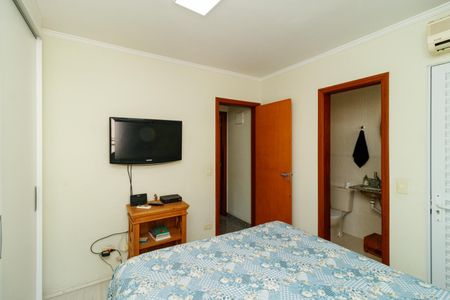 Casa à venda com 130m², 2 quartos e 4 vagas Casa à venda com 130m², 2 quartos e 4 vagasSuíte