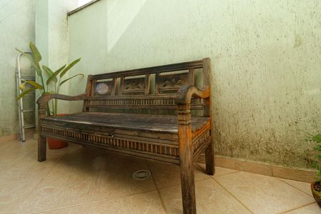 Casa à venda com 130m², 2 quartos e 4 vagas Casa à venda com 130m², 2 quartos e 4 vagasÁrea externa