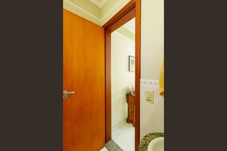 Casa à venda com 130m², 2 quartos e 4 vagas Casa à venda com 130m², 2 quartos e 4 vagasLavabo