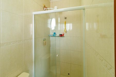 Casa à venda com 130m², 2 quartos e 4 vagas Casa à venda com 130m², 2 quartos e 4 vagasBanheiro da Suíte 2