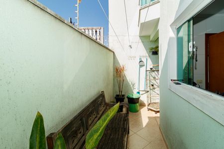 Casa à venda com 130m², 2 quartos e 4 vagas Casa à venda com 130m², 2 quartos e 4 vagasÁrea externa