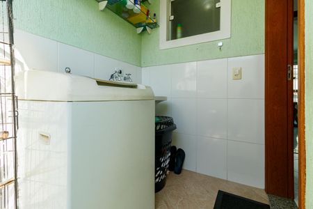 Casa à venda com 130m², 2 quartos e 4 vagas Casa à venda com 130m², 2 quartos e 4 vagasÁrea de Serviço